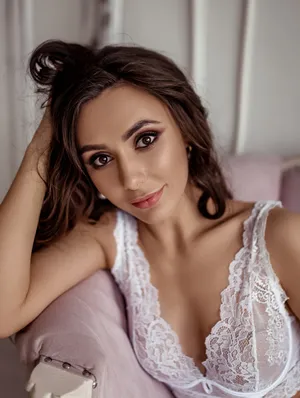 anotherwebgirl