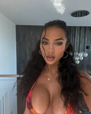 arianna_ajtar