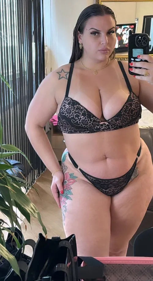 bibi_menezes