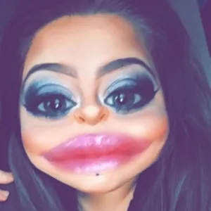 brunettebabe