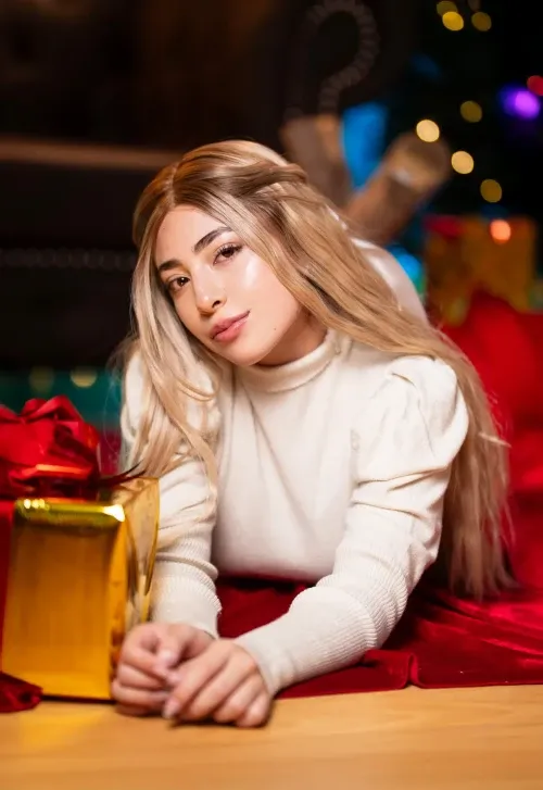 channel_blonde