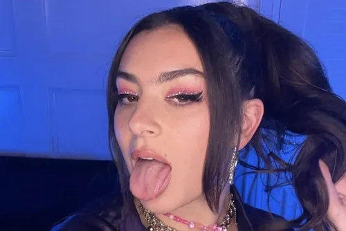 charli_xcx