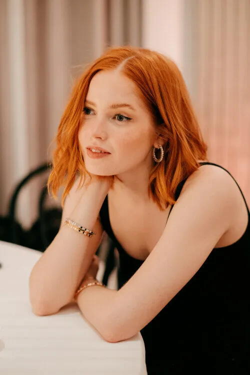 elliebamber_