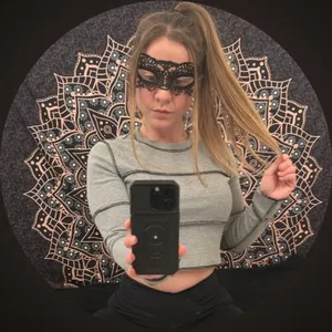 elliethick