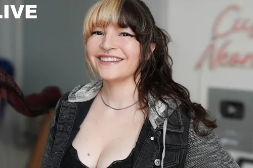 emily_hopkins