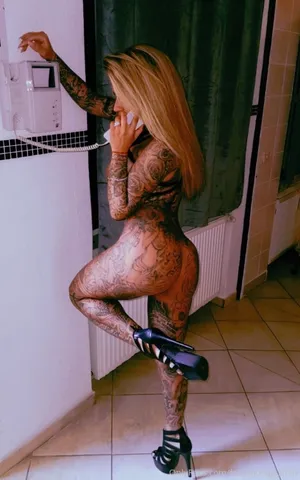 followjuliajasmin
