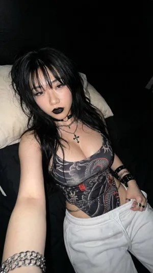 gothgirlbaby_