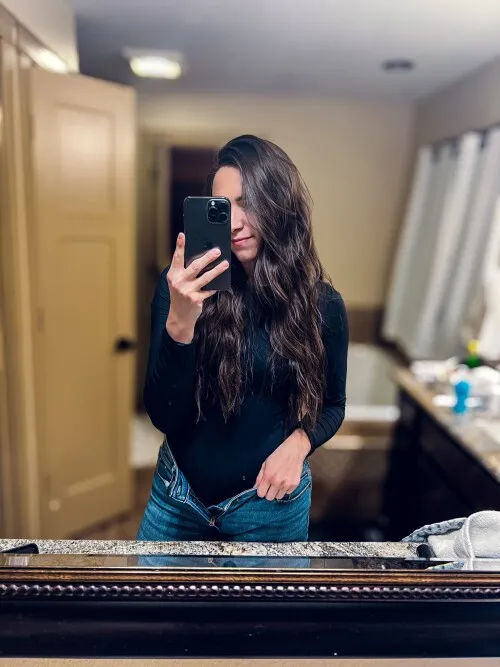 hotwifehallievip