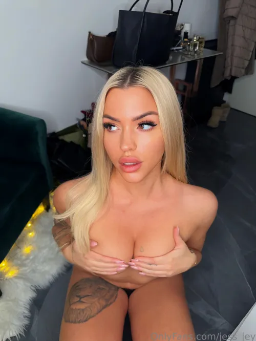 jess_jey