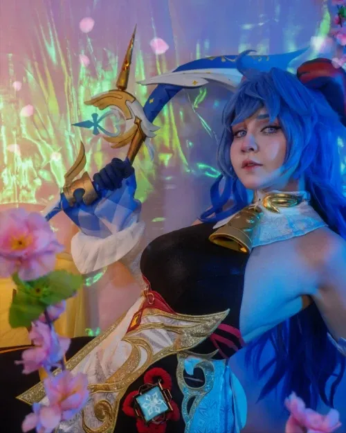 lyra_quasar