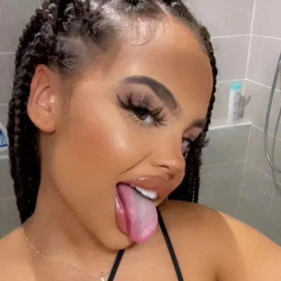 monicasavx