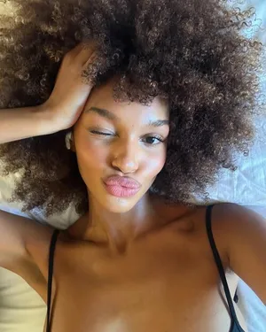 nicoleakonchong