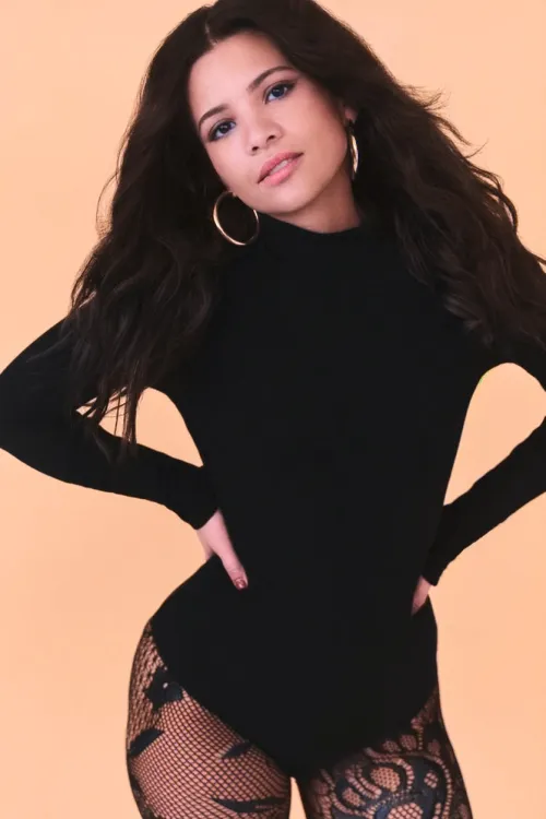 nikki_rodriguez