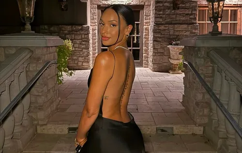 oliviaamara_off