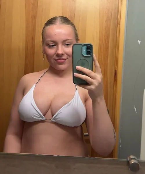 sophie_dale