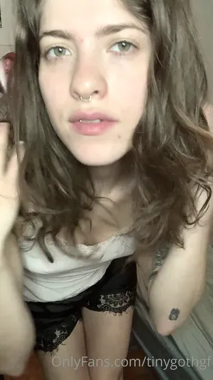 tinygothgf