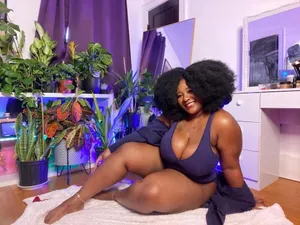 xmiramira