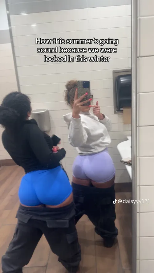 yourgirl_itzdaisy