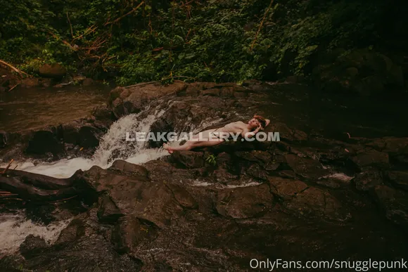 Snugglepunk Exclusive Leaked Nude Onlyfans #790230