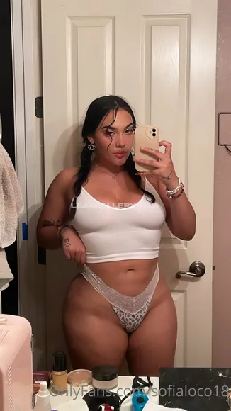 Sofialoco18 / soflocovip Exclusieve gelekte naaktcontent van OnlyFans #257496