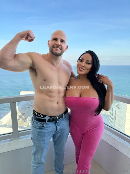 Theonlykiaramiaxxx Exclusive Leaked Nude Onlyfans #588219