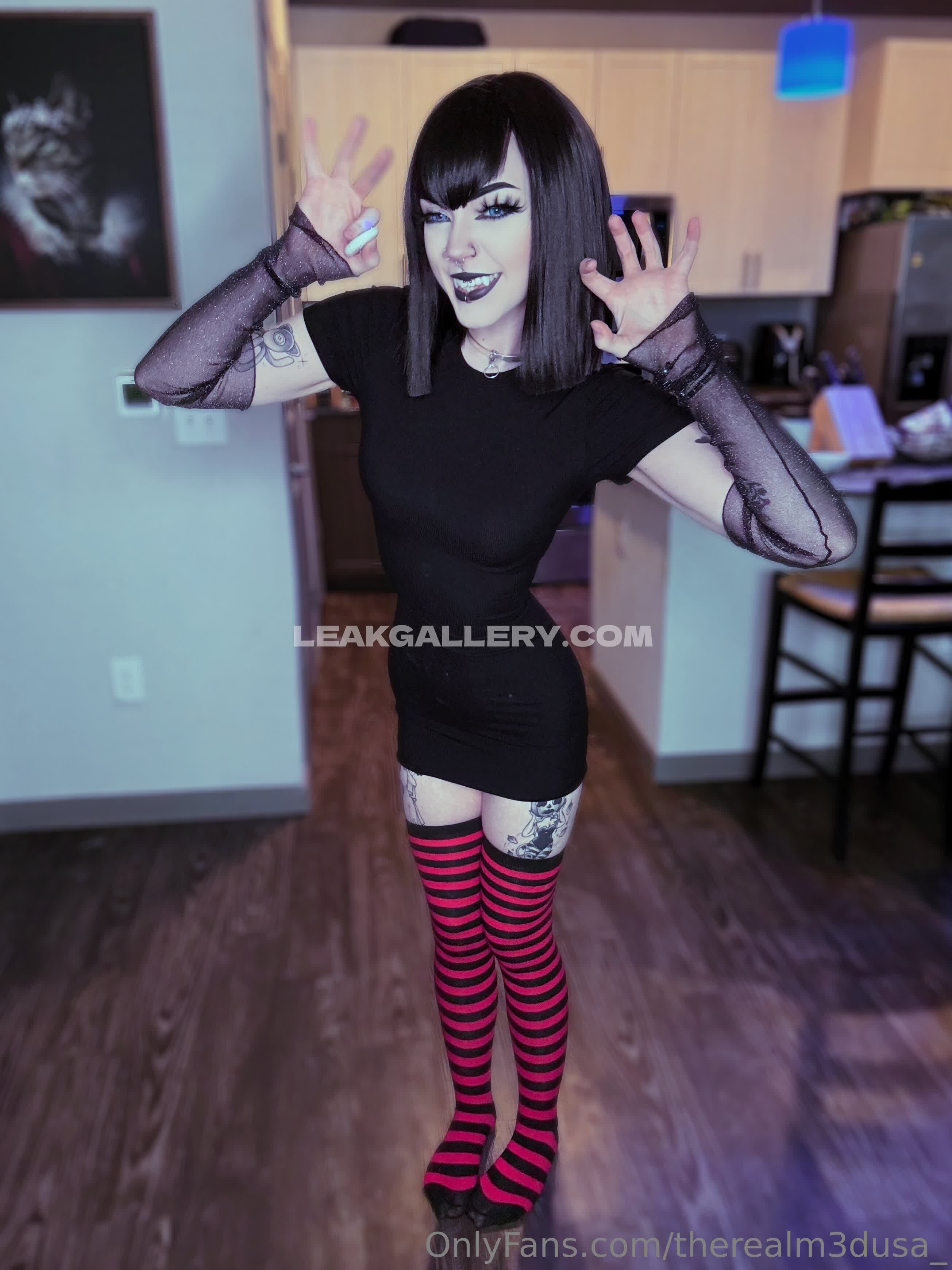 Therealm3dusa_ / iamm3dusa_ / therealm3dusa Exclusive Leaked Nude OnlyFans #805803