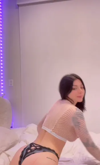 Noemiexlili / cinna.noe / cinnanoe / noemixlili Exclusive Leaked Nude Onlyfans #2137433