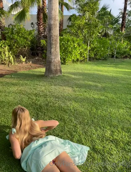 Carolinezalog Exclusive Leaked Nude Onlyfans #1876283
