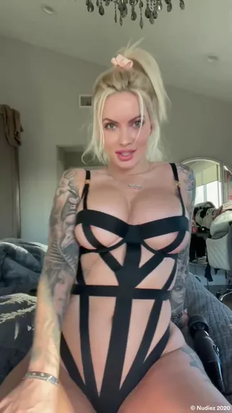 Yvonne_bar Exclusive Leaked Nude Onlyfans #1978207