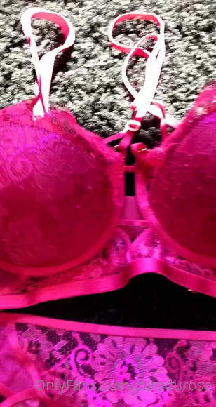 Zaradurose / zaradurosefree Exclusive Leaked Nude Onlyfans #1042660