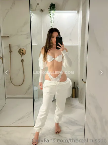 Therealmissbo Exclusive Leaked Nude Onlyfans #1129219