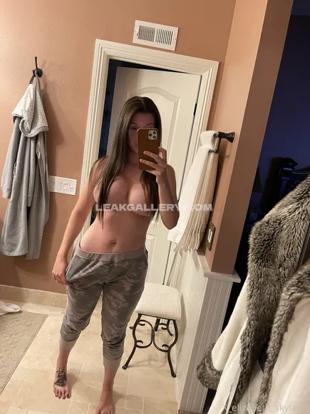 X_elizabeth_skylar_x Exclusive Leaked Nude Onlyfans #733814