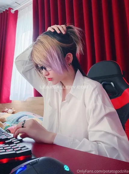 Potatogodzilla Exclusive Leaked Nude Onlyfans #1907417