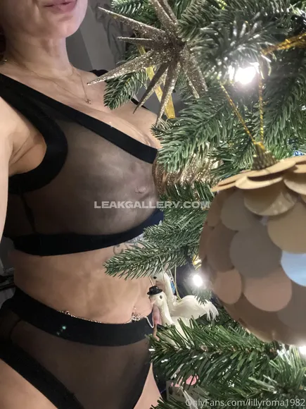 Lillyroma1982 Exclusive Leaked Nude Onlyfans #1845745