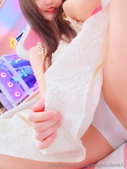 Potatogodzilla Exclusive Leaked Nude Onlyfans #1915092