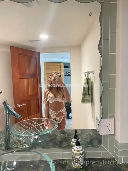 Prettybitchmia Exclusive Leaked Nude Onlyfans #1595762