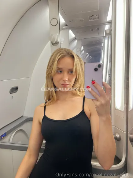 Carolinezalog Exclusive Leaked Nude Onlyfans #1877339
