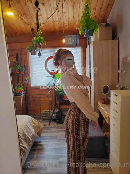 Makoshake Exclusive Leaked Nude Onlyfans #1940865