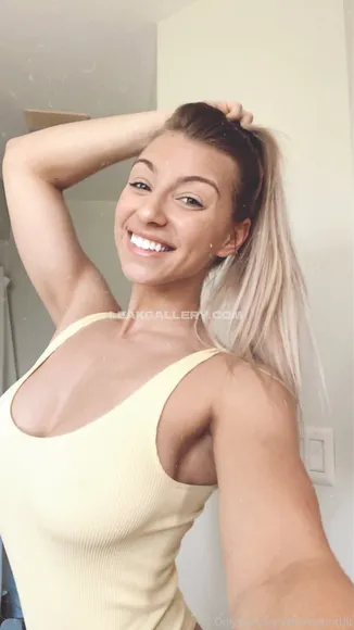 Therealbrittfit / therealbritfitt Exclusive Leaked Nude Onlyfans #1761905
