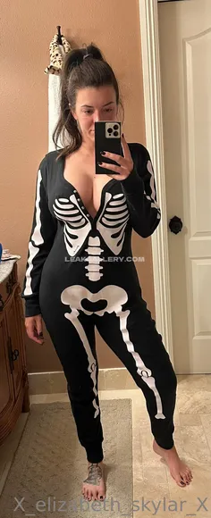 X_elizabeth_skylar_x Exclusive Leaked Nude Onlyfans #737064