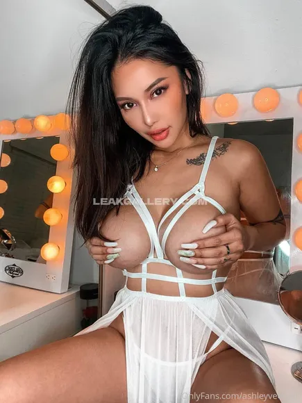 Ashleyveeip Exclusive Leaked Nude Onlyfans #1015126