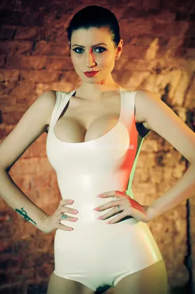 Lillyroma1982 Exclusive Leaked Nude Onlyfans #1848757