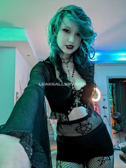 Littleemokitten Exclusive Leaked Nude Onlyfans #2172326