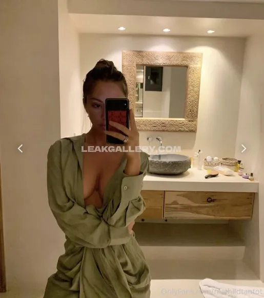 Mathildtantot / tantot twins Exclusive Leaked Nude Onlyfans #1853341