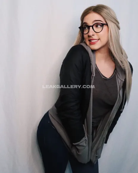 Missfloraberlin Exclusive Leaked Nude Onlyfans #2073166