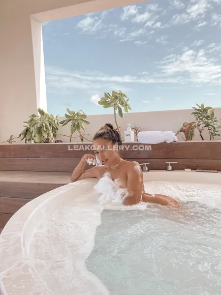Julicuencaa Exclusive Leaked Nude Onlyfans #888392
