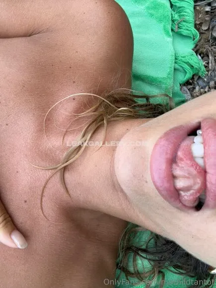 Mathildtantot / tantot twins Exclusive Leaked Nude Onlyfans #1853865