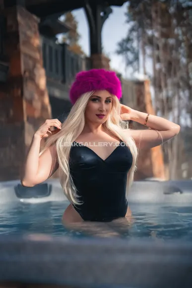Hollytwolf Exclusive Leaked Nude Onlyfans #1079830