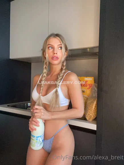Alexabreit Exclusive Leaked Nude Onlyfans #506287