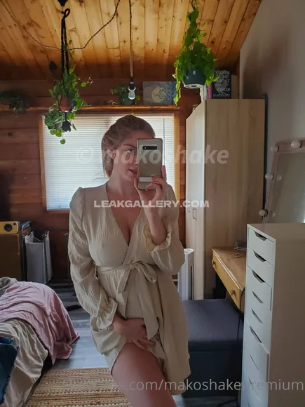 Makoshake Exclusive Leaked Nude Onlyfans #1943148